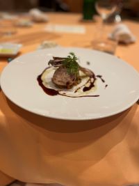 お見合いで真剣交際へと進むとご両親への挨拶があります。